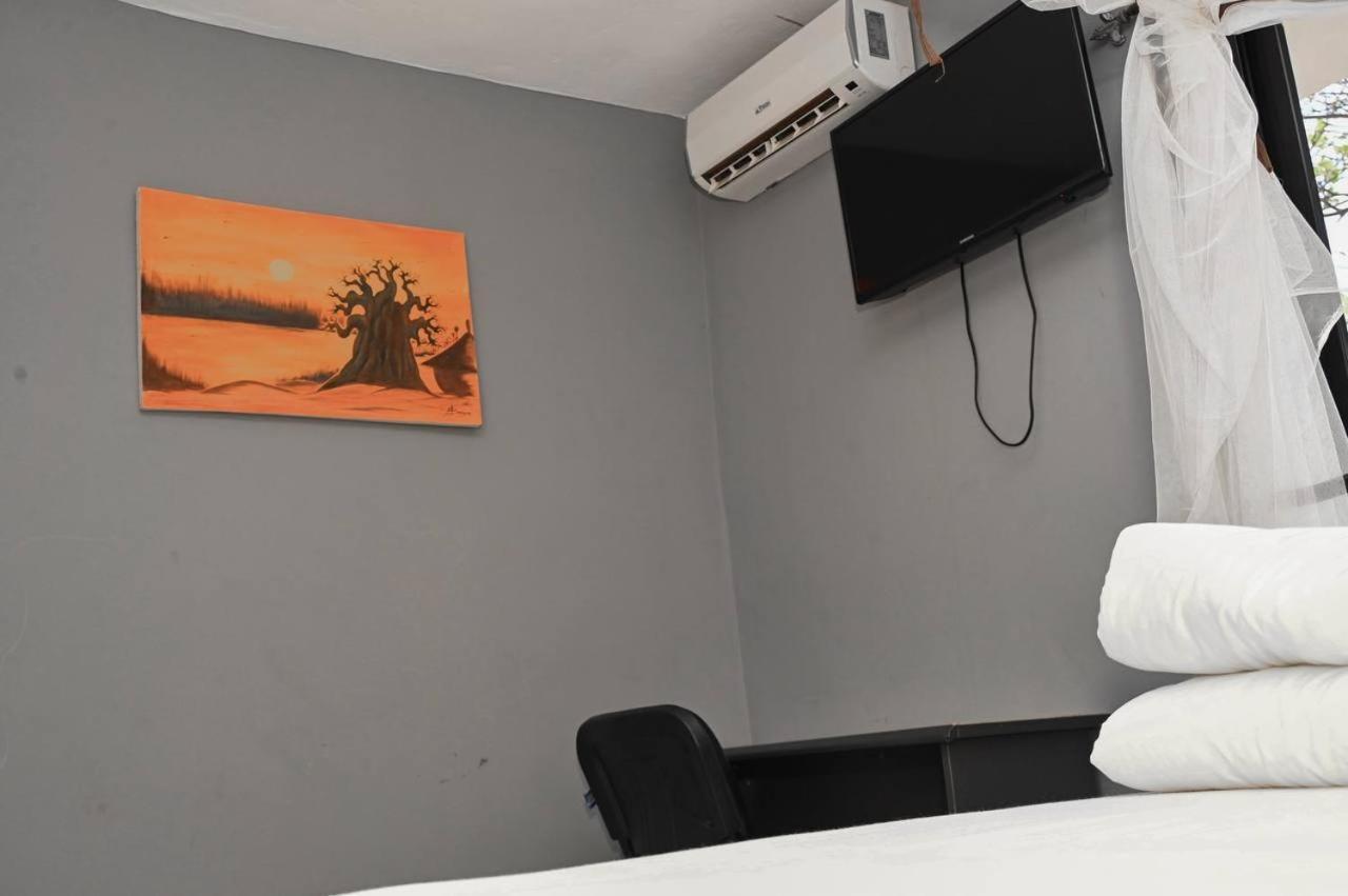Hotel Le Trarza Niaga Εξωτερικό φωτογραφία