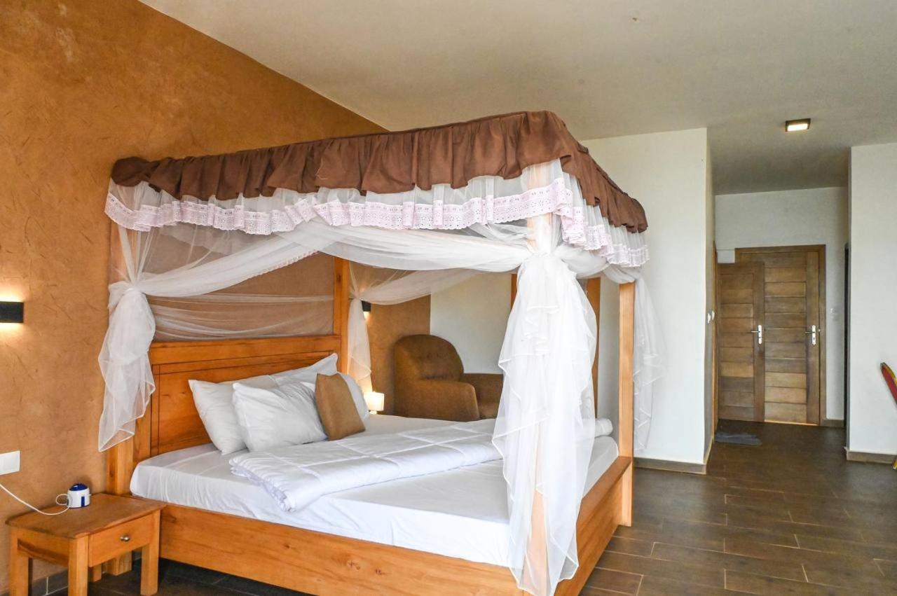 Hotel Le Trarza Niaga Εξωτερικό φωτογραφία