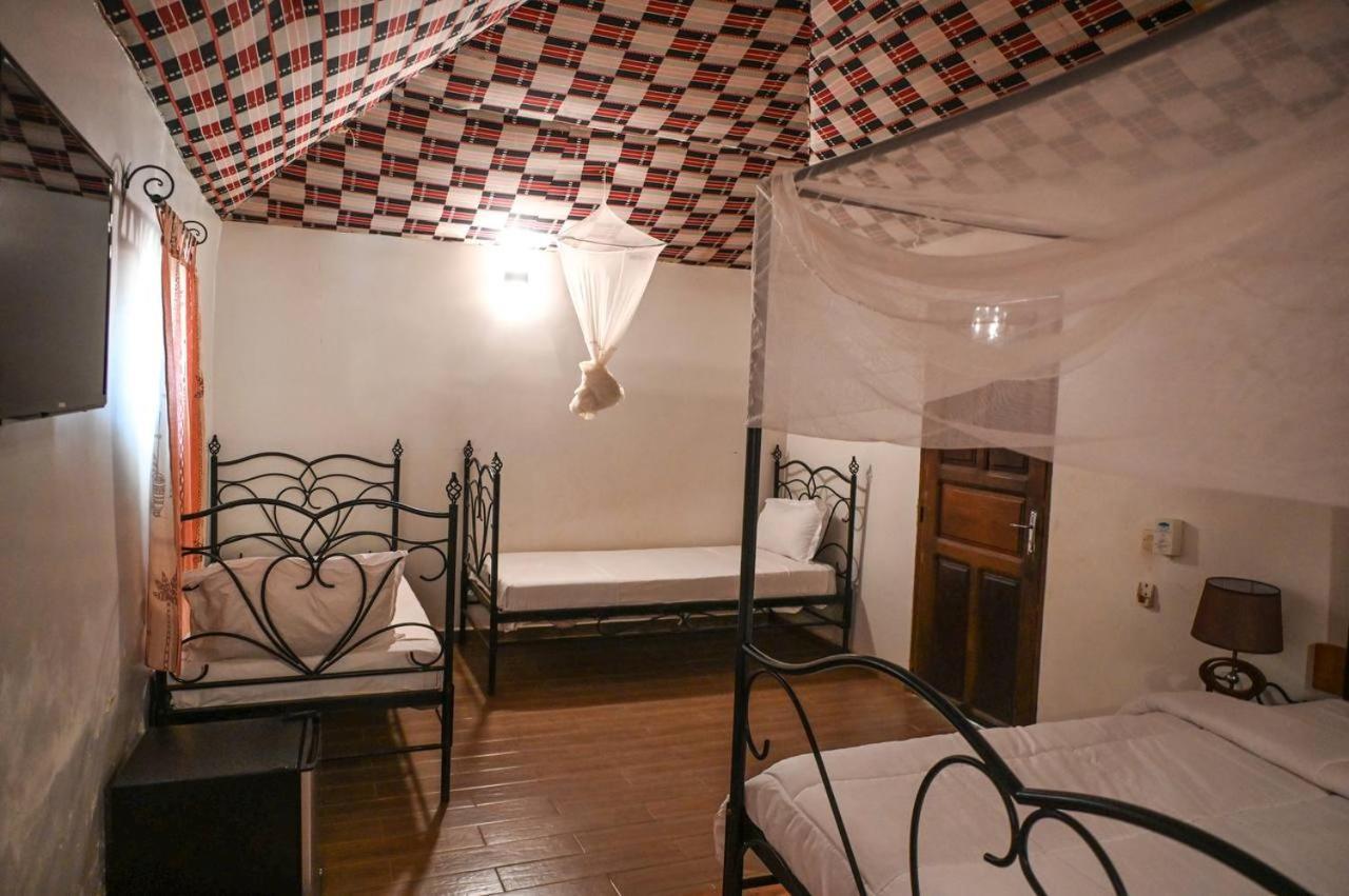 Hotel Le Trarza Niaga Εξωτερικό φωτογραφία